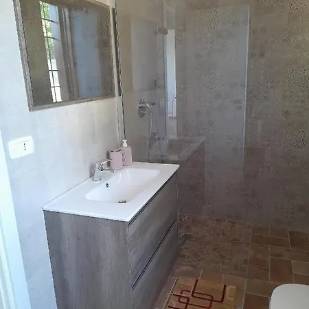 Serroni Alto לינה וארוחת בוקר בטיפאליה